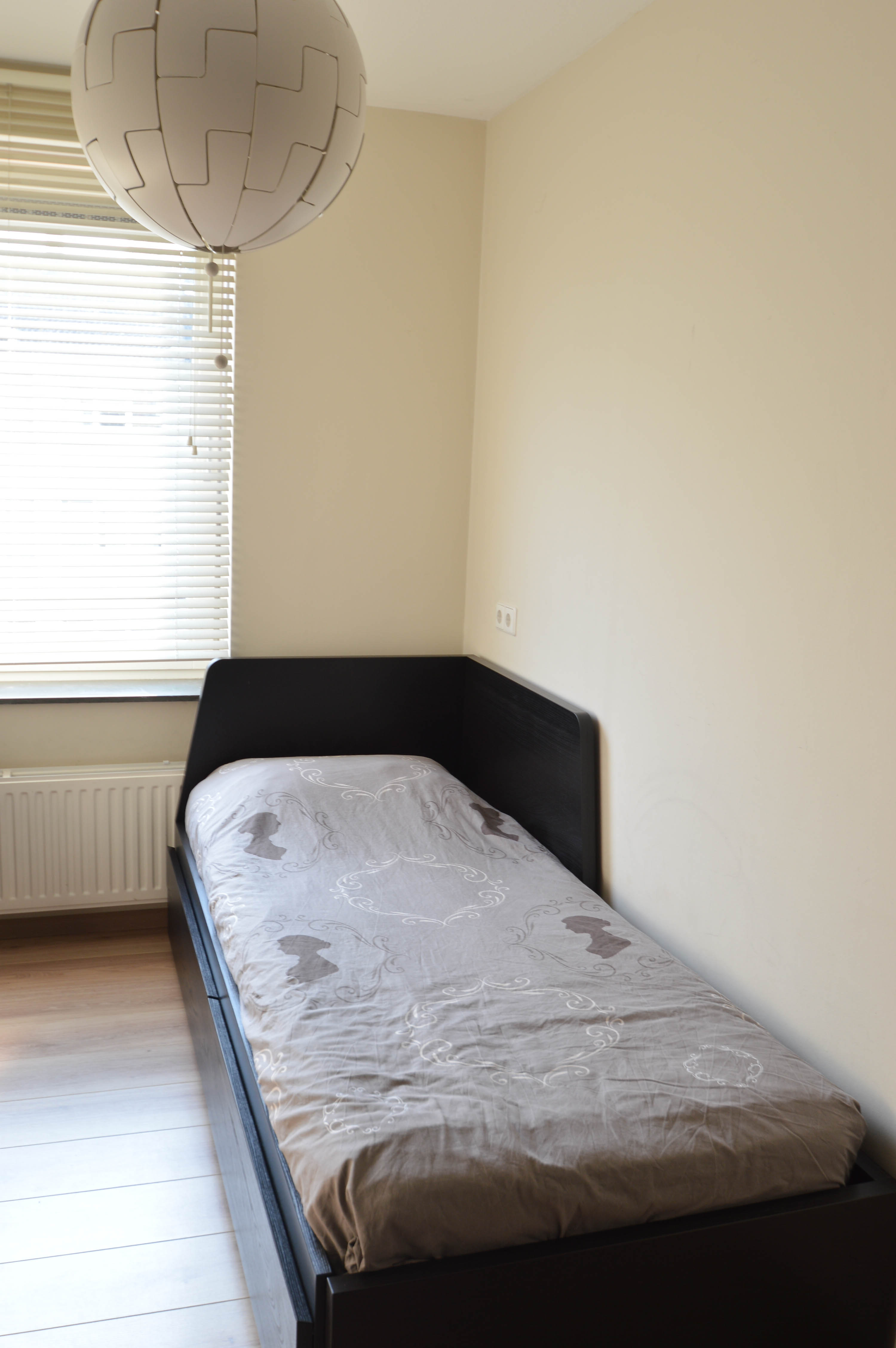 Property image 0 for 12