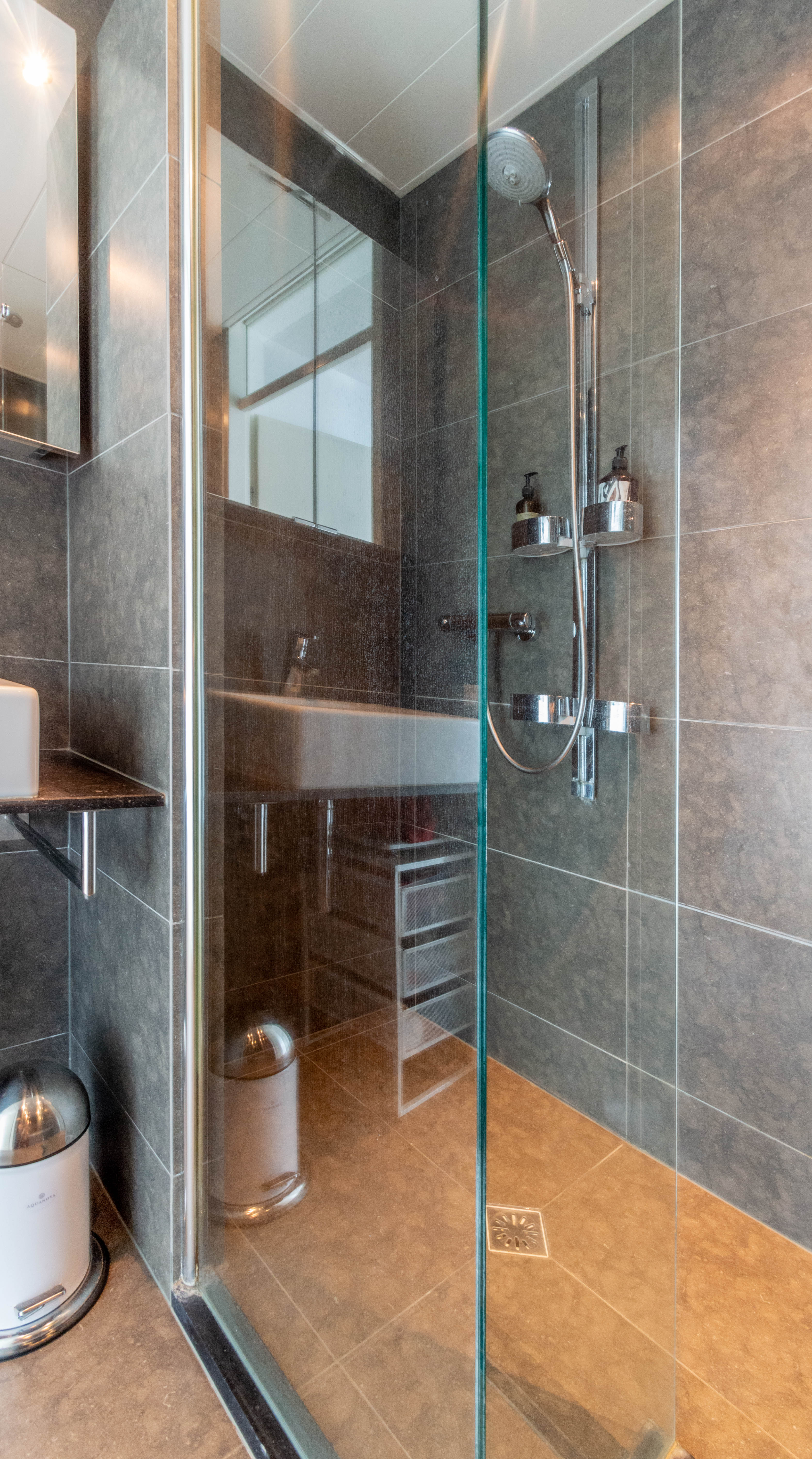 Eigenschapsafbeelding 0 voor 15