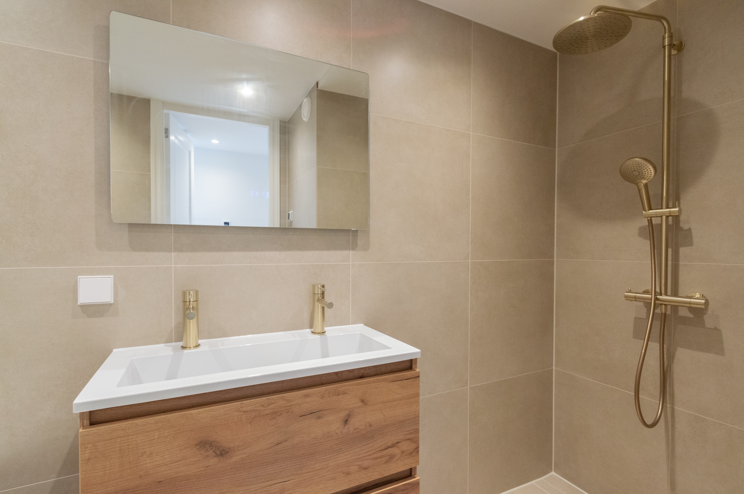 Eigenschapsafbeelding 0 voor 12