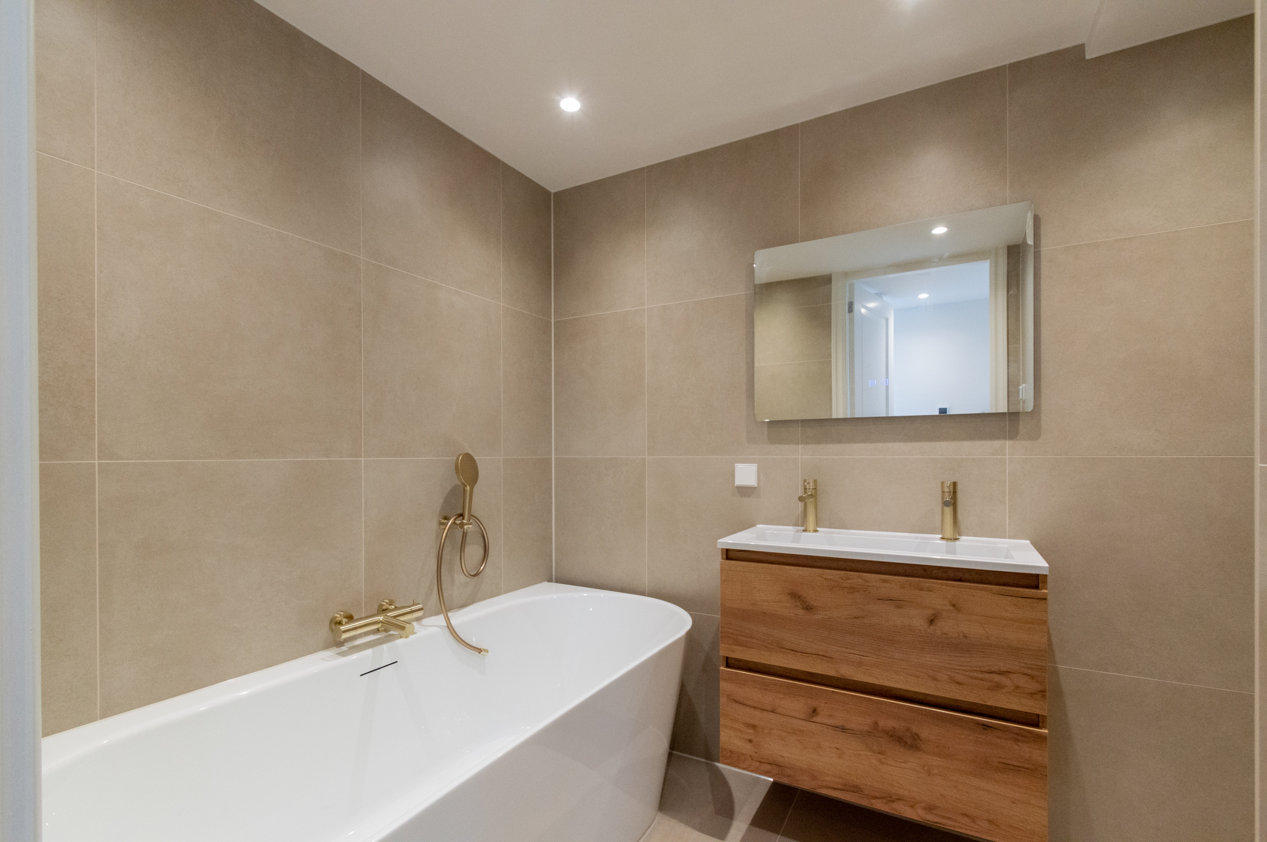 Eigenschapsafbeelding 0 voor 13